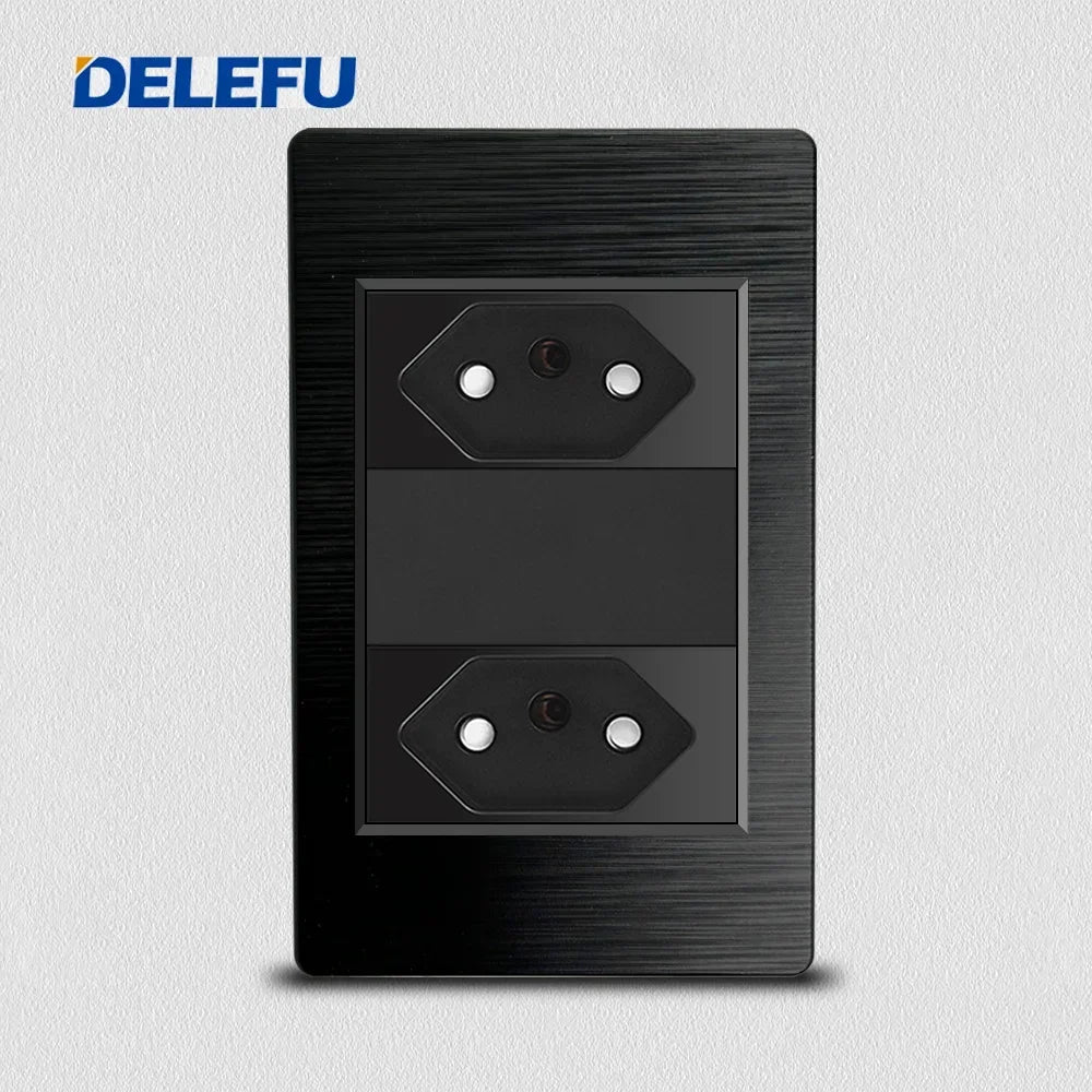 Tomada Parede Padrão Brasil 20A USB Duplo Tipo-C Escovada Preta PC Bivolt 110-240V Delefu